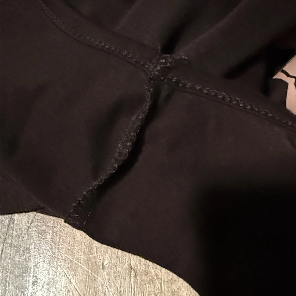 Like New brown sleeveless graphic tee - Picture 3 of 3